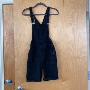 Madewell black jean overall shorts.